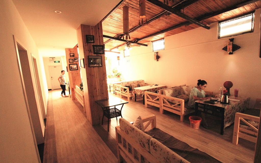 Buddy'S Hostel Гуейлин Екстериор снимка